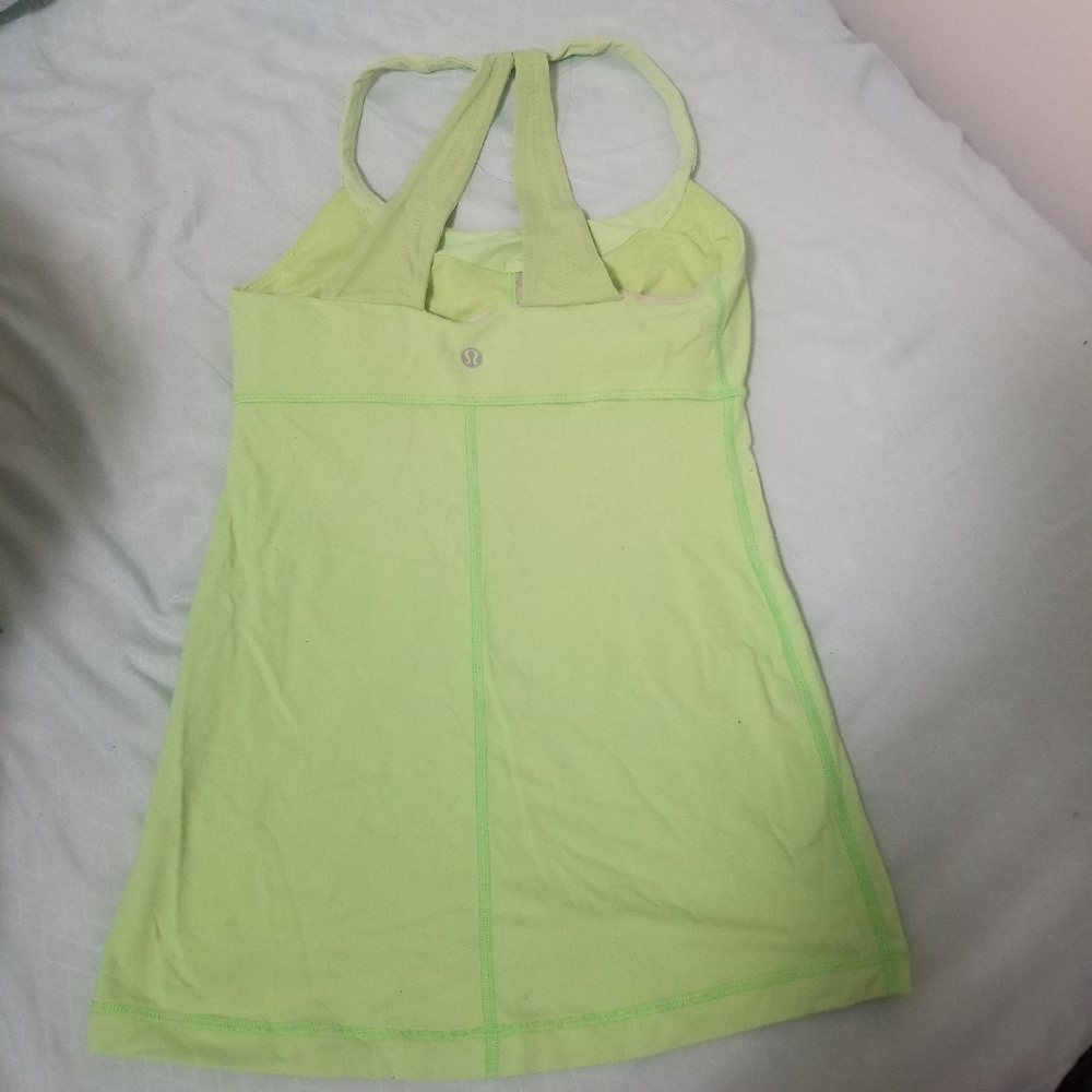Size 6 lululemon tank top